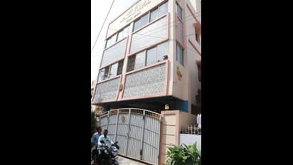 பழைய வழக்குகளை தூசு தட்டும் திமுக . முன்னாள் சுற்றுச்சூழல் கண்காணிப்பாளர் வீட்டில் மீண்டும் ரெய்டு.