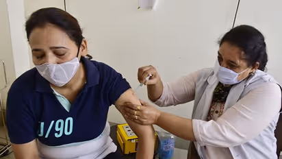 ಹೊಸ ಮೈಲಿಗಲ್ಲು; 40 ಕೋಟಿ ಗಡಿ ದಾಟಿದ ಭಾರತದ ಲಸಿಕಾ ಅಭಿಯಾನ!