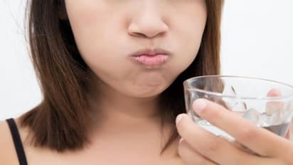 सुबह उठते ही सबसे पहले करें ये काम, एक्ट्रेस करीना कपूर से लेकर अनुष्का शर्मा तक ट्राय करती ये देसी नुस्खा