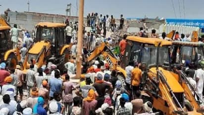 एक्शन में योगी सरकार: पूर्व सांसद दाऊद अहमद की 100 करोड़ की अवैध इमारत ढहाई..चला बुल्डोजर