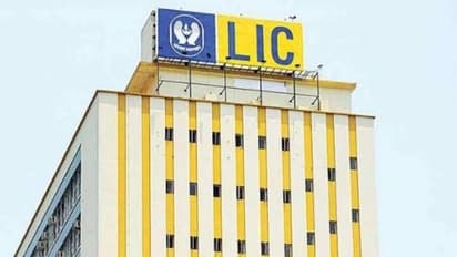 LIC IPO:ಮೇ 4-9ರ ತನಕ ಎಲ್ಐಸಿ ಐಪಿಒ; ಪ್ರತಿ ಷೇರಿನ ಬೆಲೆ ಎಷ್ಟು ಗೊತ್ತಾ? ಪಾಲಿಸಿದಾರರಿಗೆ ಡಿಸ್ಕೌಂಟ್ ಆಫರ್!