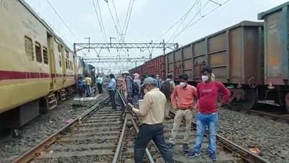 রেললাইনে বসে ভিডিও গেমে মগ্ন, রাতের অন্ধকারে ট্রেন পিষে দিল দুই যুবককে