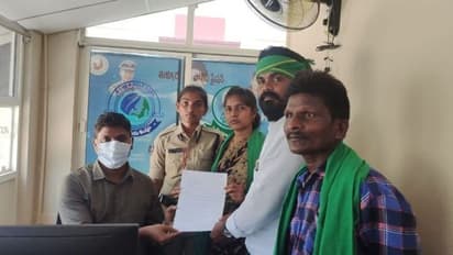 అసైన్డ్ భూముల వ్యవహారం... ఎమ్మెల్యే ఆర్కేపై పోలీసులకు ఫిర్యాదు