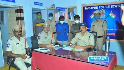 నిరుద్యోగులే టార్గెట్... రైల్వే జాబ్స్ పేరిట మోసాలు...ఇద్దరు నిందితులు అరెస్ట్