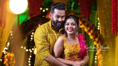 'ഒന്നിച്ചുള്ളപ്പോള് ഞങ്ങള്ക്കത് സുവര്ണ നിമിഷം', യുവ കൃഷ്ണയ്ക്കൊപ്പമുള്ള ഫോട്ടോ പങ്കുവെച്ച് മൃദുല വിജയ്