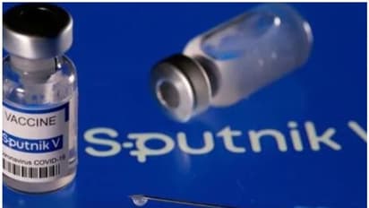 ఒమిక్రాన్ వేరియంట్ను స్పుత్నిక్ వీ సమర్థంగా ఎదుర్కొంటుంది.. రష్యా ప్రభుత్వం