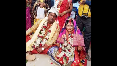 মদ না খেলে অত্যাচার করত স্বামী, সরকারি আবাসনে উদ্ধার যুবতির ঝুলন্ত দেহ