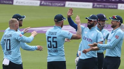 #ENGvsPAK முதல் ஒருநாள் போட்டி: பாகிஸ்தான் அணி படுமட்டமான பேட்டிங்..! வெறும் 141 ரன்களுக்கு ஆல் அவுட்