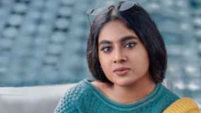 നിമിഷ സജയൻ ബോളിവുഡിലേക്ക്, സംവിധാനം ദേശീയ പുരസ്കാര ജേതാവ് ഒനിര്