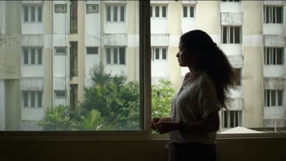 'നെഞ്ചമേ..'; 'സാറാസി'ലെ ഷാന്‍-വിനീത് ഗാനമെത്തി