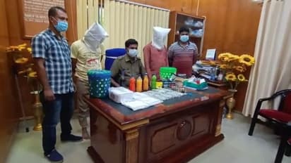 প্রতারণার নতুন ফাঁদ, কেমিকেল ঢাললেই নাকি দ্বিগুণ হচ্ছে টাকা