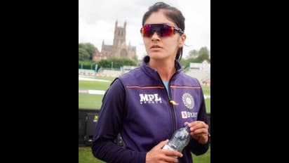 ಅದ್ಭುತ ಕ್ಯಾಚ್‌ ಹಿಡಿದು ವೈರಲ್‌ ಆದ ಹರ್ಲೀನ್ ಡಿಯೋಲ್‌ ಯಾರು?