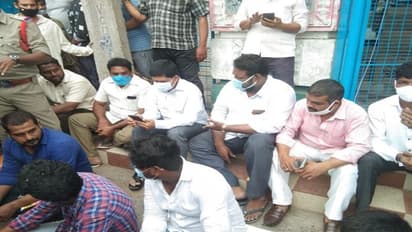 ఆక్రమణలపేరుతో టీడీపీ వారి కట్టడాల కూల్చివేత.. కొల్లు రవీంద్ర ఆగ్రహం (వీడియో)