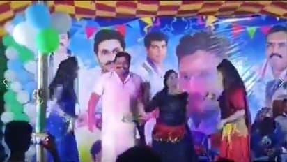 మార్కెట్ యార్డులో అశ్లీల నృత్యాలు... నలుగురు వైసిపి నేతలపై కేసు నమోదు