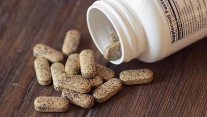 സപ്ലിമെന്‍റ്സ് കഴിക്കുന്നതിനെ പറ്റി ആലോചിക്കുന്നോ? ഇക്കാര്യങ്ങള്‍ കൂടി ശ്രദ്ധിക്കൂ...