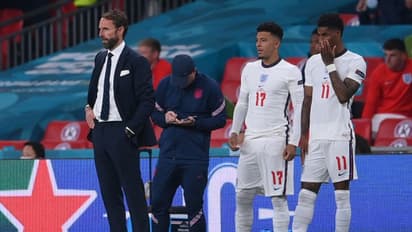 Gareth Southgate to stay England boss until Euro 2024; supporters sceptical