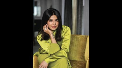 মুম্বইয়ের দুটো বাড়ি বিক্রি করে দিলেন ৭ কোটিতে, তবে কি পাকাপাকি হলিউডে পাড়ি জমাচ্ছেন প্রিয়ঙ্কা