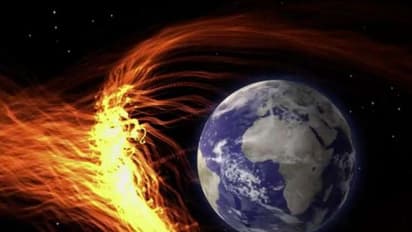 অন্ধকারে ঢাকবে পৃথিবী, আকাশে উঠবে অদ্ভুত সবুজ আলো,সূর্য থেকে ধেয়ে আসছে জিওম্যাগনেটিক ঝড়