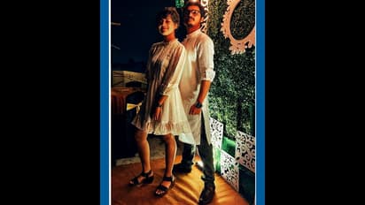 সত্যিই কি 'নাতি'র প্রেমে মজে 'রানিমা', সিরিয়াল থেকে কেন গায়েব দিতিপ্রিয়া-বিশ্বাবসু, জোর গুঞ্জন