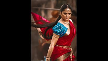 అనుష్క గురించి కిక్కెక్కించే న్యూస్.. జేజమ్మ అలా నటిస్తే బాక్సాఫీస్ షేకైపోదూ..