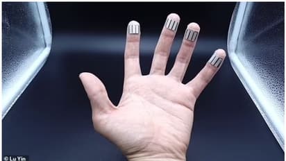 വിരല്ത്തുമ്പില് നിന്നും ഫോണ് ചാര്ജ് ചെയ്യാം.! അത്ഭുതപ്പെടുത്തുന്ന കണ്ടെത്തല്