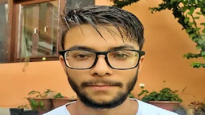 हिमाचल के इस स्टूडेंट ने रच दिया इतिहास, 12वीं की परीक्षा में हासिल किए 500 में से 500 अंक