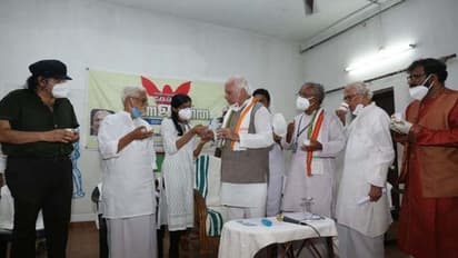 केरल के राज्यपाल आरिफ मोहम्मद खान ने रखा एक दिन का उपवास, बीजेपी ने खुलकर किया समर्थन, कम्युनिस्ट मौन