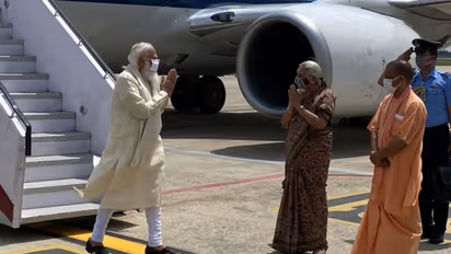 PM Modi inaugurates projects worth Rs. 1500 crores in Varanasi, lauds UP's handling of COVID second wave