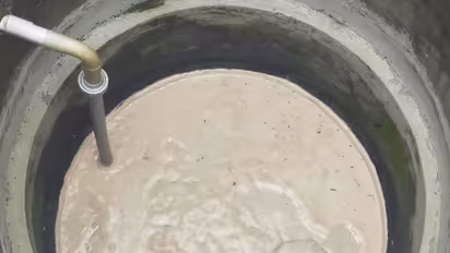 കിണറിലെ വെള്ളം പതഞ്ഞുപൊങ്ങുന്നു; ആശങ്കയിലായി വീട്ടുകാർ