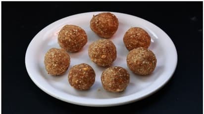 അവൽ ഇരിപ്പുണ്ടോ...? ലഡു എളുപ്പം തയ്യാറാക്കാം