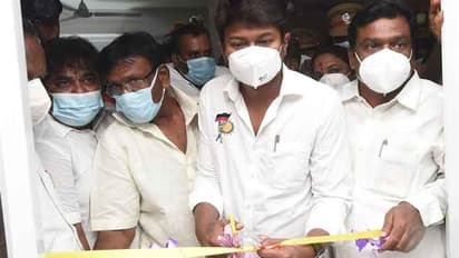 தாமதத்திற்கு மாற்று திறனாளிகளிடம் மன்னிப்பு கேட்ட உதய்.. மு.க நினைவு தினத்தில் நெகிழ வைத்த சம்பவம்..