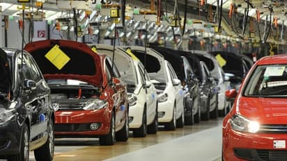 Economic Survey 2022 : ऑटोमोबाइल सेक्टर में मंदी की सबसे बड़ी वजह आई सामने, देखें क्या कहती है रिपोर्ट