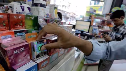 ഉപഭോഗം നാലിലൊന്നായി ഇടിഞ്ഞു, കോണ്ടം വിപണി പ്രതിസന്ധിയിലേക്ക്