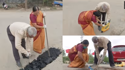 11 വര്‍ഷം, പെന്‍ഷന്‍ പണം റോഡിലെ കുഴികളില്‍ ചെലവിട്ട് ദമ്പതികള്‍; വൈറലായി ഗട്ടറുകളുടെ ആംബുലന്‍സ്