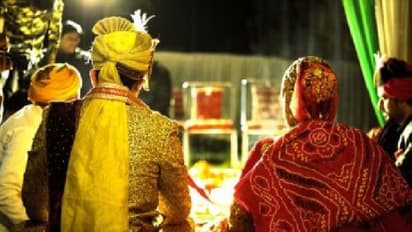 बर्थडे विश करने पहुंचा था शख्स..लेकिन हो गई शादी, रिर्टन गिफ्ट में मिली दुल्हन..दिलचस्प ही पूरी कहानी