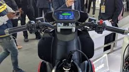 TVS ला रहा नया  इलेक्ट्रिक स्‍कूटर, Load Carrier  का भी करेगा काम, ज्यादा स्पेस के साथ मिलेगी  दमदार बैटरी