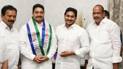 టిడిపికి బిగ్ షాక్... వైసిపి గూటికి గుంటూరు మాజీ ఎమ్మెల్యే జియావుద్దిన్