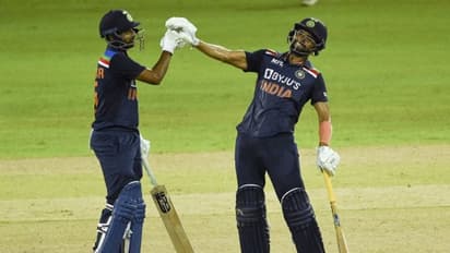 ব্যাটে বলে অনবদ্য দীপক চাহার, রুদ্ধশ্বাস ম্যাচে শ্রীলঙ্কাকে হারিয়ে সিরিজ পকেটে পুরল ভারত