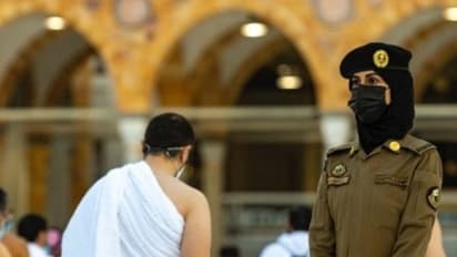 মিথ ভেঙে মক্কার নিরাপত্তায় মহিলা সেনা, হজের পবিত্র সময় কর্তব্য পালনে অটল সৌদির মহিলারা