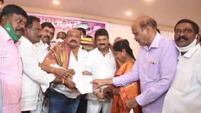 ఈటెల ఏనాడు బిసిల కోసం ముఖ్యమంత్రిని అడగలేదు... మంత్రి గంగుల కమలాకర్