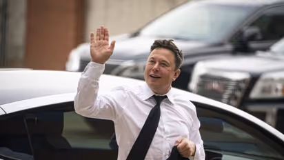 'Yes': 57.9 per cent of Twitter users support Elon Musk's idea to sell 10% of his Tesla stock