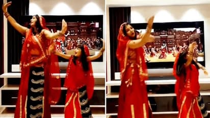 Mother, daughter duo dance to Deepika Padukone's Ghoomar song, wins hearts of netizens