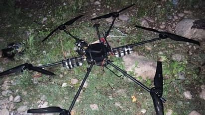 গভীর রাতে পাকিস্তানের হামলার ছক ভেস্তে দিল ভারত, গুলি করে নামানো হল বিস্ফোরক বোঝাই ড্রোন