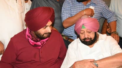Congress Crisis: ক্যাপ্টেনের দিল্লির সফর, তারমধ্যেই পঞ্জাব কংগ্রেসের প্রধানের দায়িত্ব ছাড়লেন সিধু