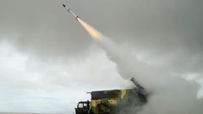 ప్రతికూల పరిస్ధితుల్లోనూ గురి తప్పని వైనం.. నవతరం ఆకాశ్ క్షిపణి పరీక్ష విజయవంతం