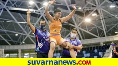 ಪ್ರಿಯಾ ಮಲಿಕ್ ಚಿನ್ನದ ಪದಕವನ್ನು ಒಲಿಂಪಿಕ್ ಮೆಡಲ್ ಎಂದು ಕಾಂಗ್ರೆಸ್ ಟ್ವೀಟ್, ಬಳಿಕ ಡಿಲೀಟ್!