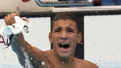 ഹീറ്റ്സിൽ ഏറ്റവും അവസാനം, ഫൈനൽസിൽ സ്വർണം; നീന്തൽക്കുളത്തില് ഞെട്ടിച്ച് പതിനെട്ടുകാരന് ഹഫ്നൗയി