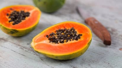papaya :  പപ്പായ കഴിച്ചാലുള്ള ആരോ​ഗ്യ​ഗുണങ്ങൾ ഇതാണ്