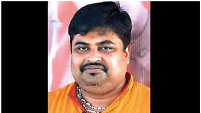 പാര്ട്ടി ഓഫിസില് തര്ക്കം; ബംഗാള് യുവമോര്ച്ചാ നേതാവ് ഹൃദയാഘാതത്തെ തുടര്ന്ന് മരിച്ചു