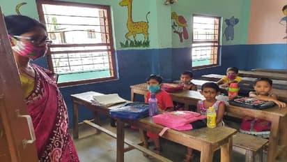 ಸರ್ಕಾರಿ ಶಾಲೆಗಳಲ್ಲಿ ಆಂಗ್ಲ ಮಾಧ್ಯಮ: ಡಿಡಿಪಿಐಗೆ ಅಧಿಕಾರ